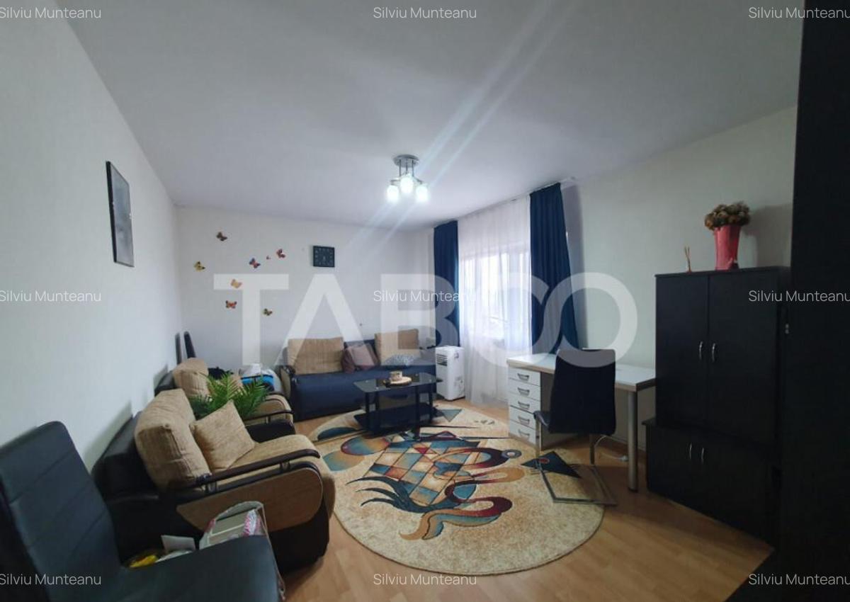 Apartament 2 camere decomandat 70 mp + 4 mp balcon zona Camp - 1