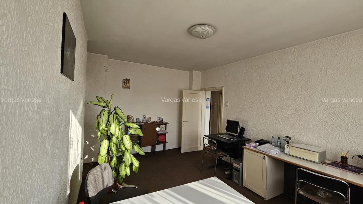 Apartament 2 cam de vânzare, ultra-central, Piața Victoriei 7, direct proprietar - 8
