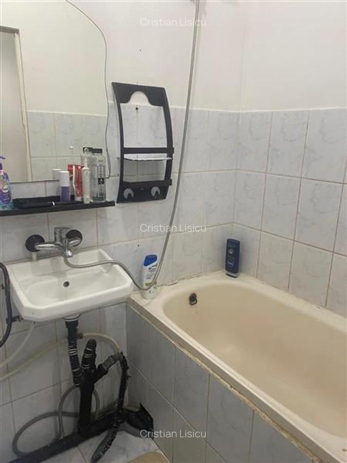 Garsonieră semidecomandată în Lipovei - 12