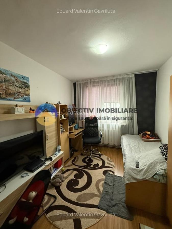 Apartament 3 camere de vanzare – zona centrala – Etaj 1 - 7