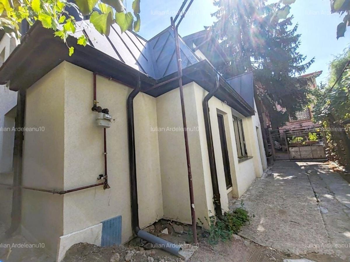 Casă 4 Camere, 110 m?, Curte 40 m?, 2 Loc. Parcare, Stefan cel Mare - 16