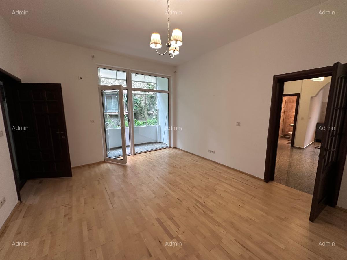 Apartament in vila interbelica - PARTER - 2