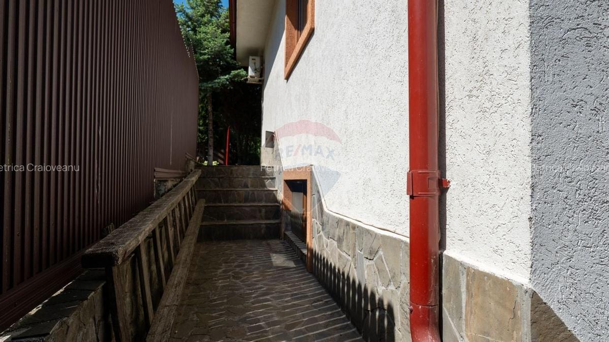 Oferta - vanzare pensiune 10 camere si casa de vacanta, Slanic Prahova - 39