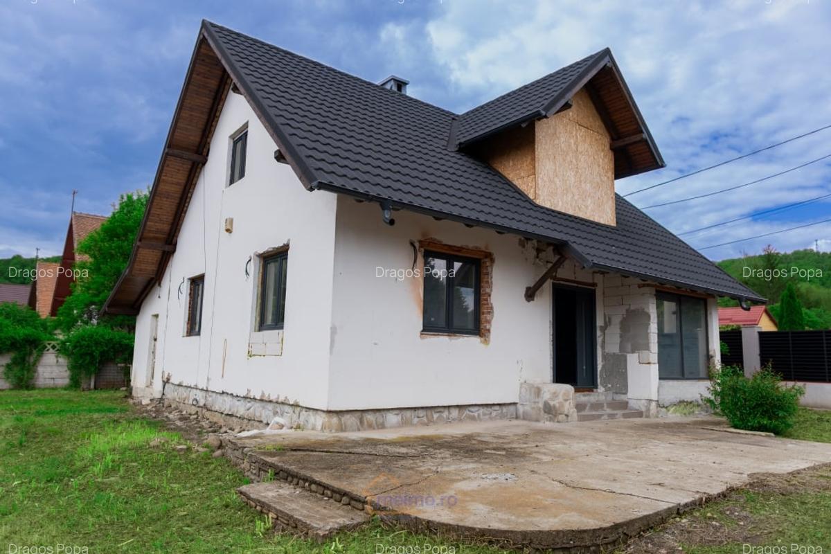 Casa solida, 4 camere, 752 mp teren - Darmanesti, zona centrala si linistita - 2