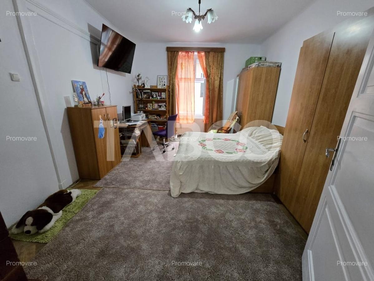 Apartament decomandat 4 camere 130mpu pivnita acces auto Orasul de Jos - 5