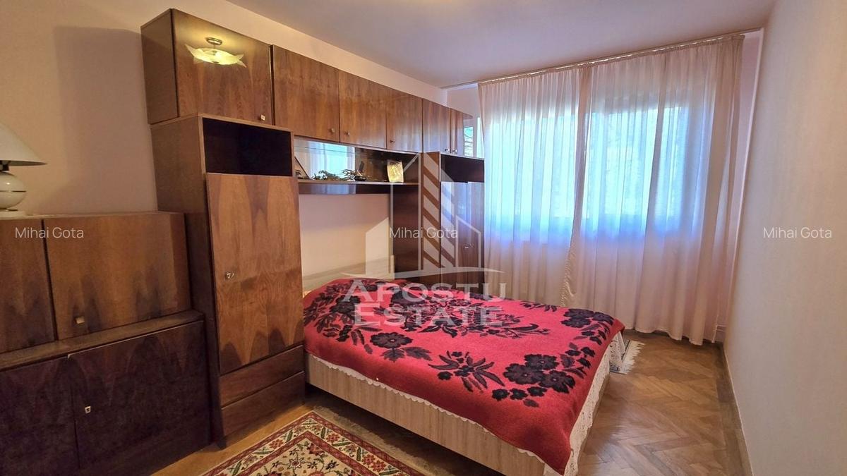Apartament 3 camere, etaj 3, centrala proprie, zona Circumvalatiunii - 9
