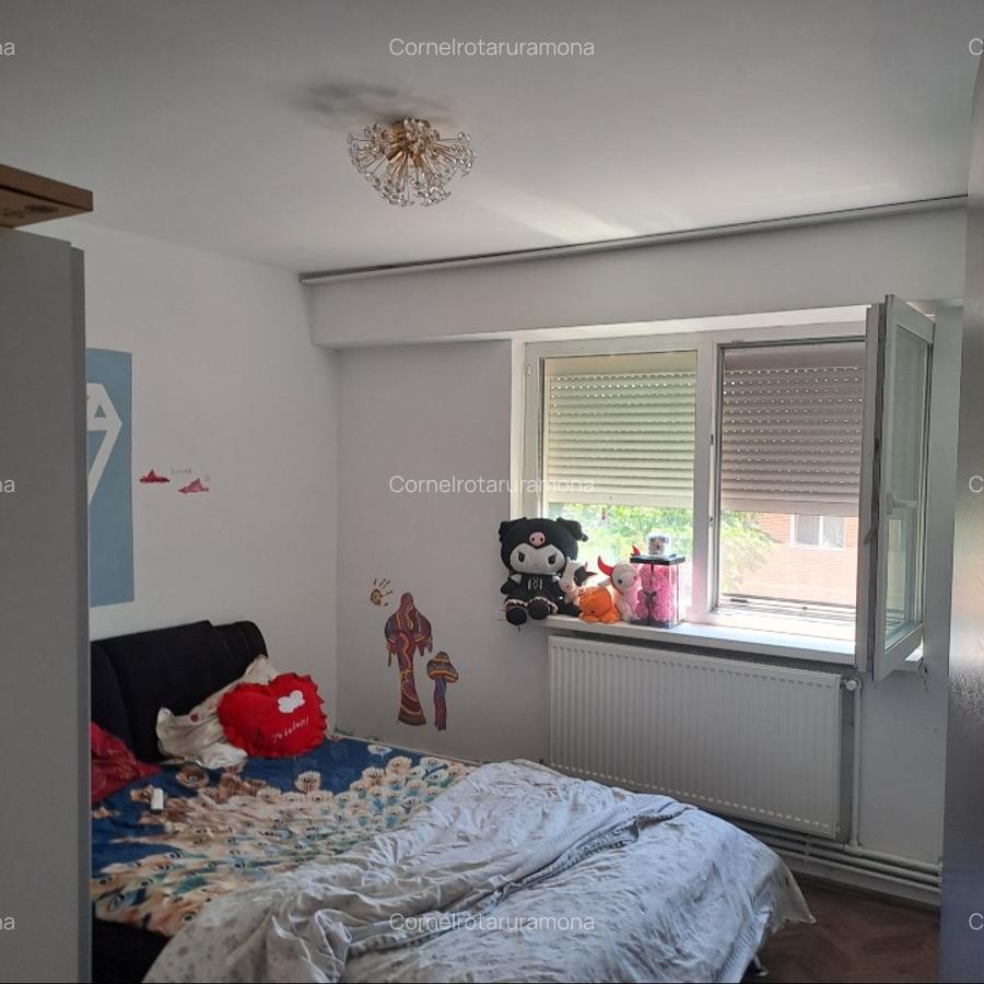 Vând apartament 3 camere Icil - 4