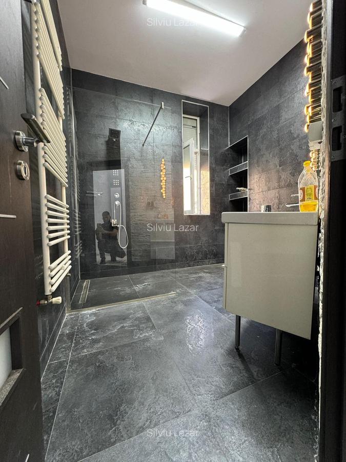 10 Minute Metrou Universitate | Apartament spațios de 101 mp | Parter Inalt - 12