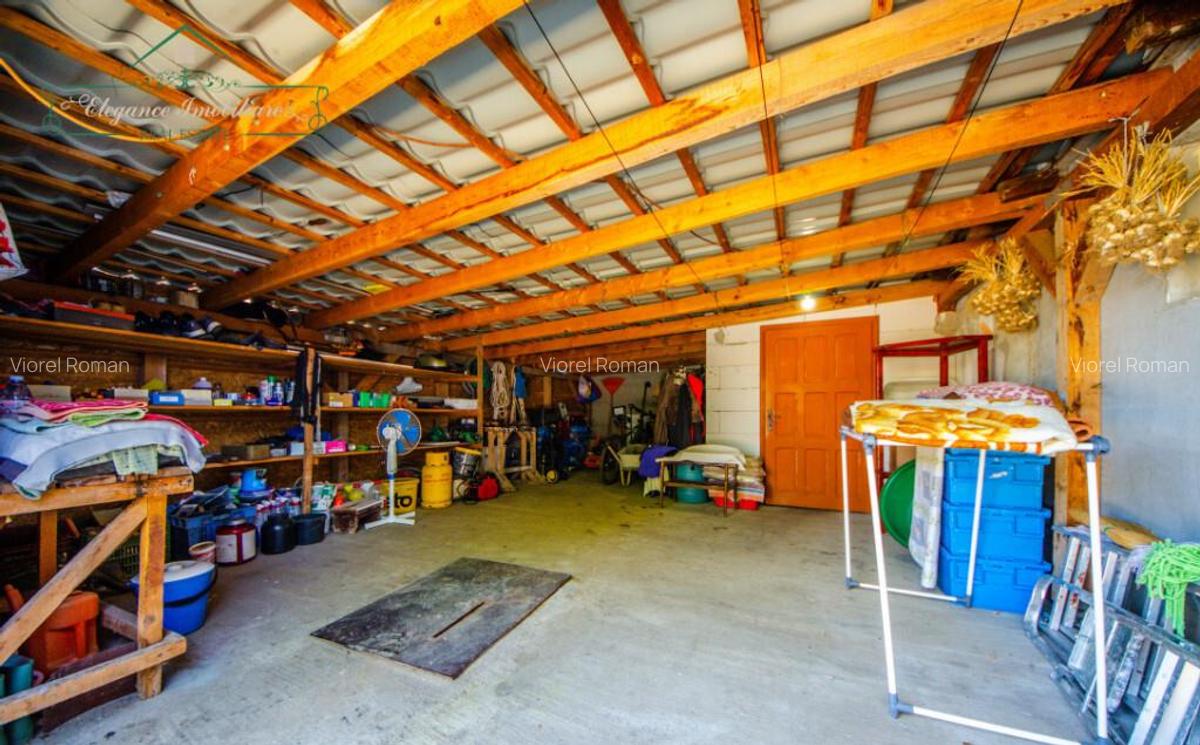 Casa cu 4 camere, centrala proprie si 1440 mp teren, Comuna - 14