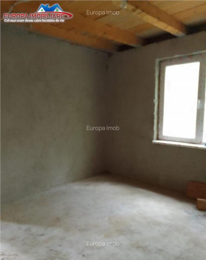 Casa P M si teren intravilan de in localitatea Patlageanca- - 9