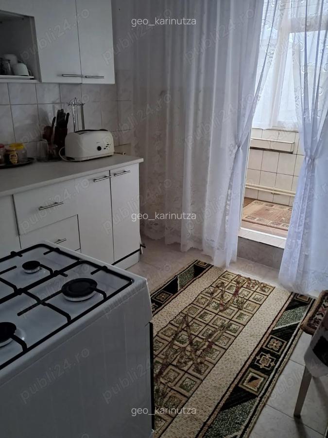 Inchiriez apartament 2 camere - 3