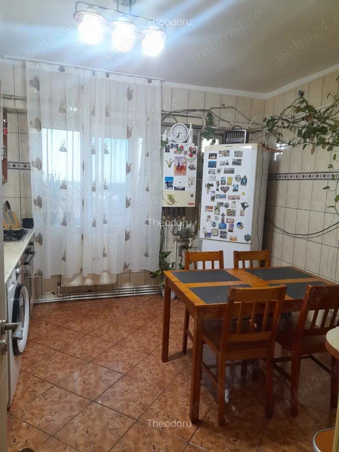 Vand apt 2camere decomandat zona Bazar Mizil - 4
