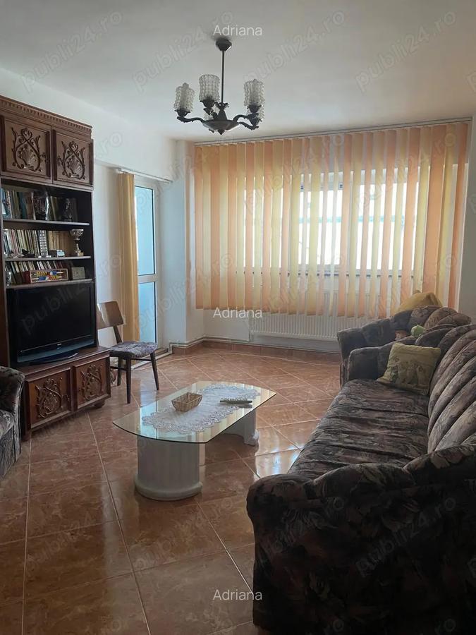 Vanzare apartament 4 camere micro 21 - 13