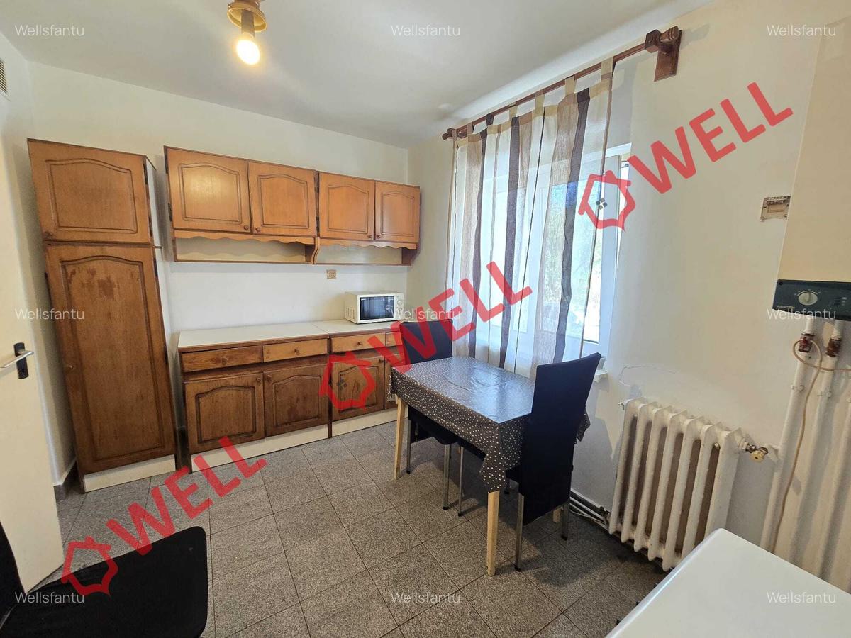 De vânzare apartament cu 3 camere în Sfântu Gheorghe, pe strada Podului! - 2