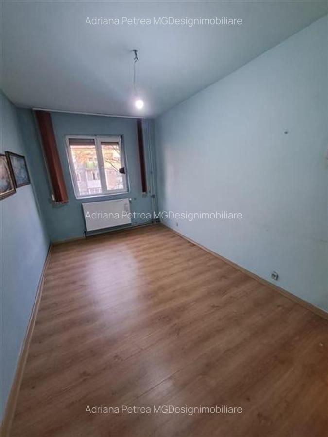 Apartament cu 4 camere semidecomandat în Circumvalațiunii - 17