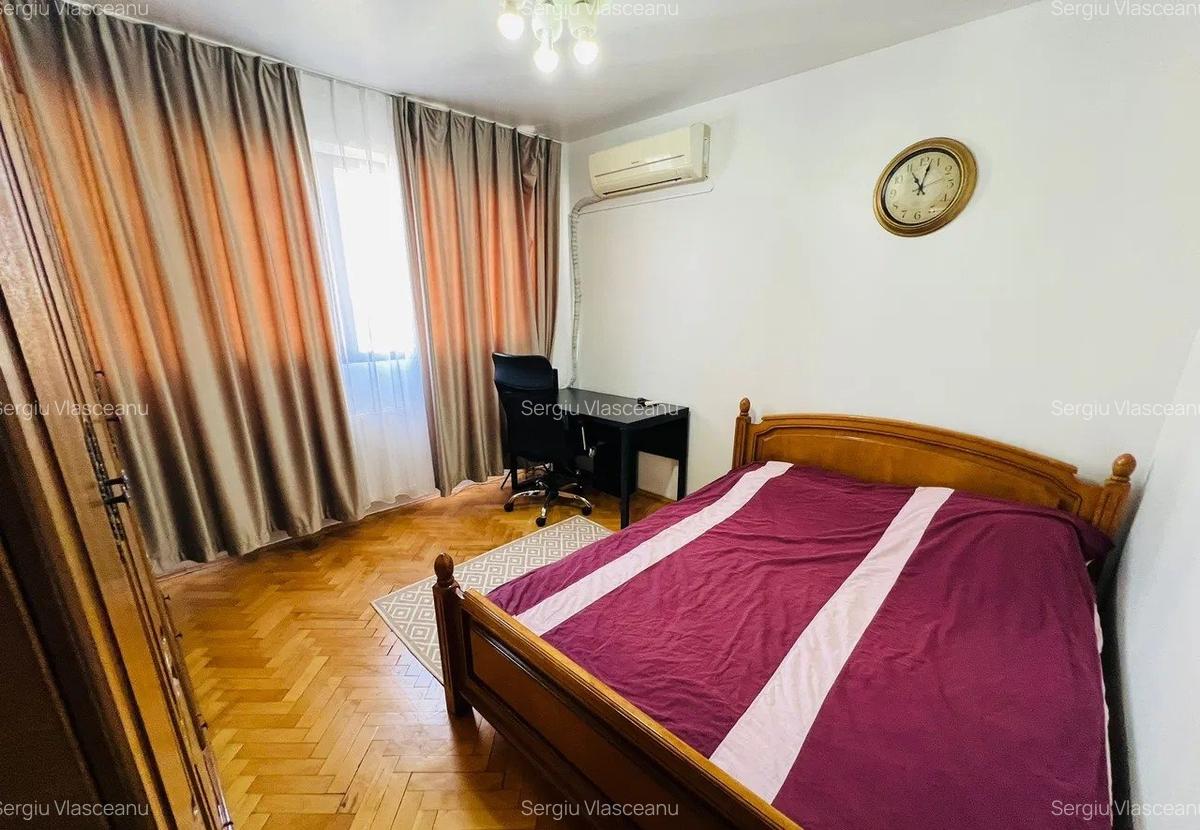 Apt 2 camere semidecomandat - 99.000 eur - 52mp - metrou Titan - 3