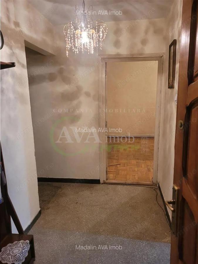 Apartament 3 camere decomandat zona Nord - 11