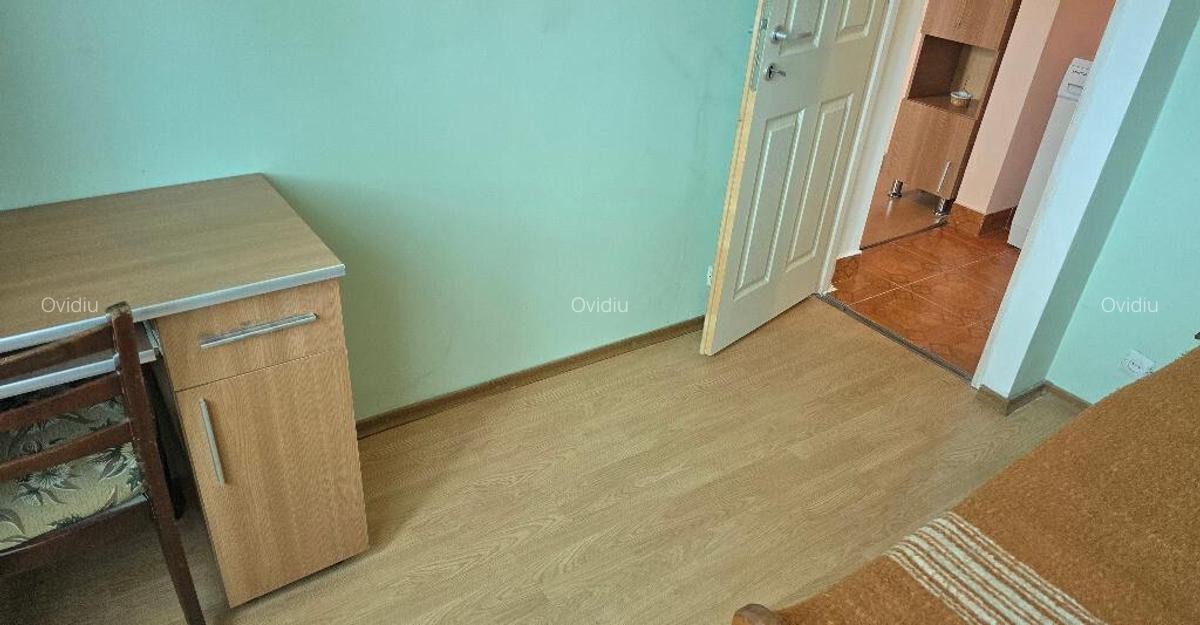 Vand apartament cu 2 camere in Deva, Sala Sporturilor in P-uri, et 3 - 11