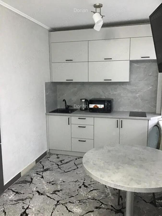Garsoniera de vanzare zona Teiul Doamnei - 1