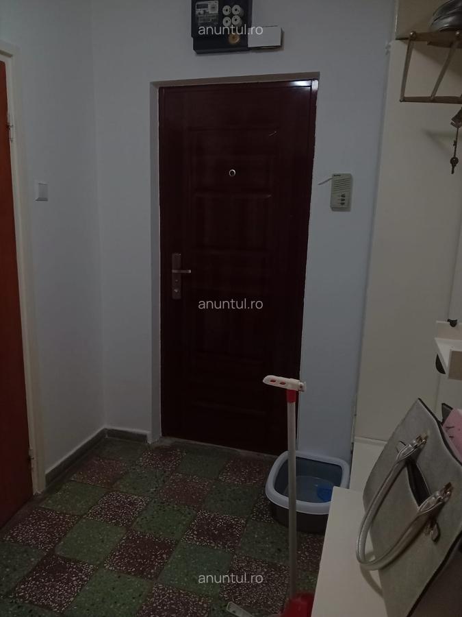 Drumul Taberei, Raul Doamnei, colt cu str. Segarcea - 2