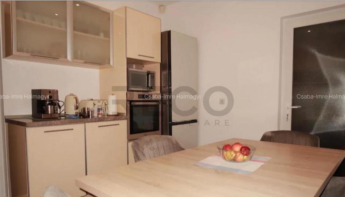 Vila de lux in Sanmartin, Beverly Hills - 35