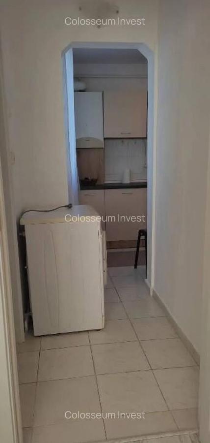 Apartament cu 2 camere,decomandat - zona Calea Bucuresti - 3
