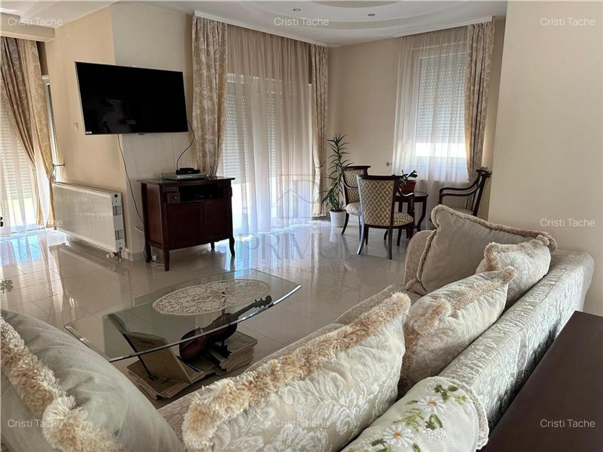 GIROCULUI - CASA INDIVIDUALA - PISCINA  INCALZITA - SAUNA - GARAJ - PANOURI SOLA - 3