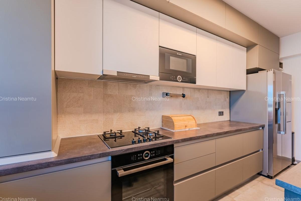 Apartament modern, 3 camere, mobilat, zona Coresi - 9