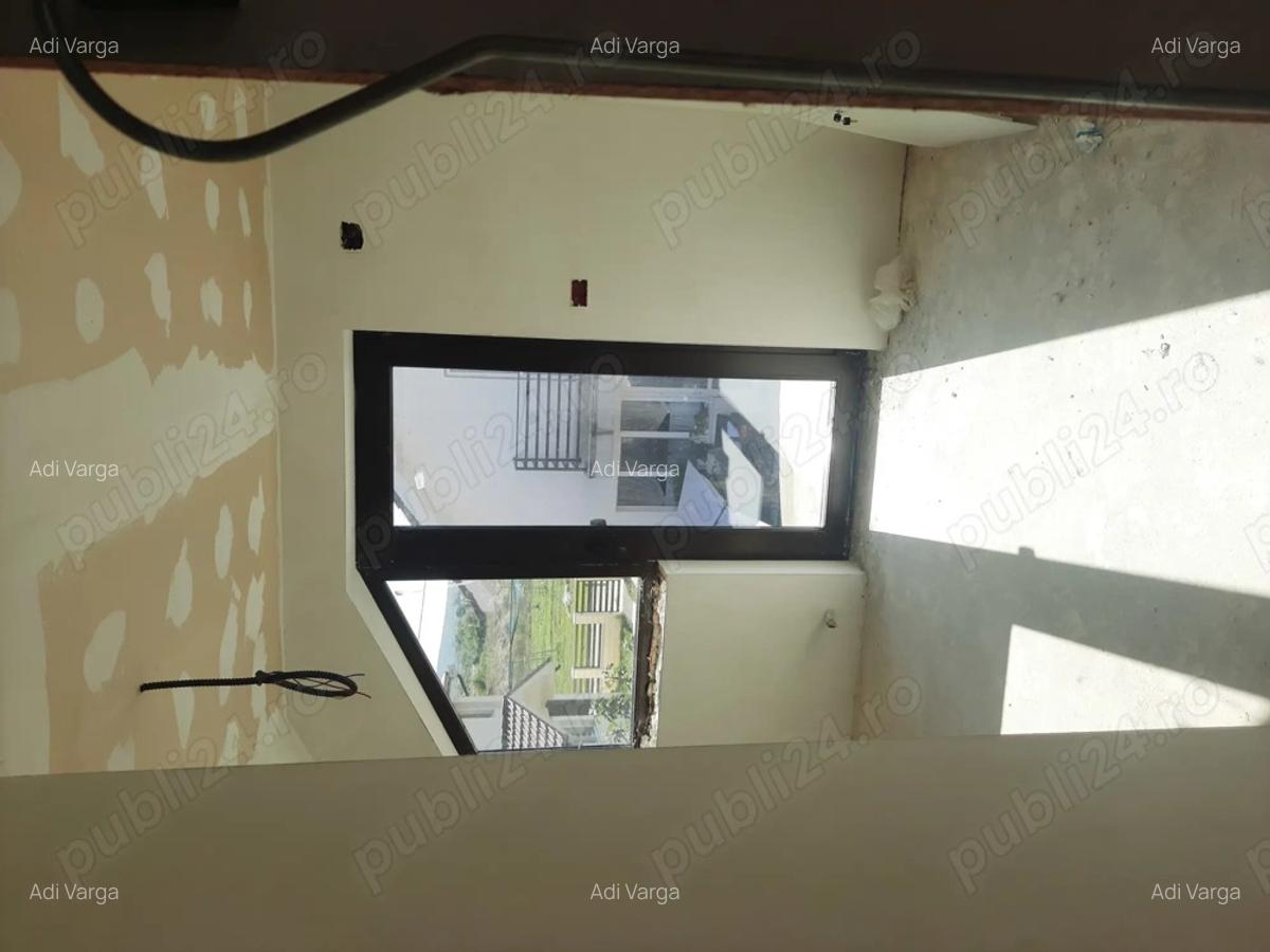 Casa de vanzare sinmartin cartie Lotus - 9