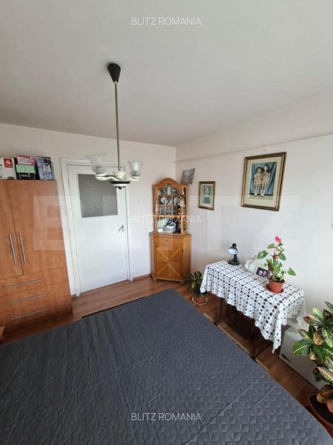 De vanzare - apartament spatios cu 3 camere, ideal pentru familie! - 2