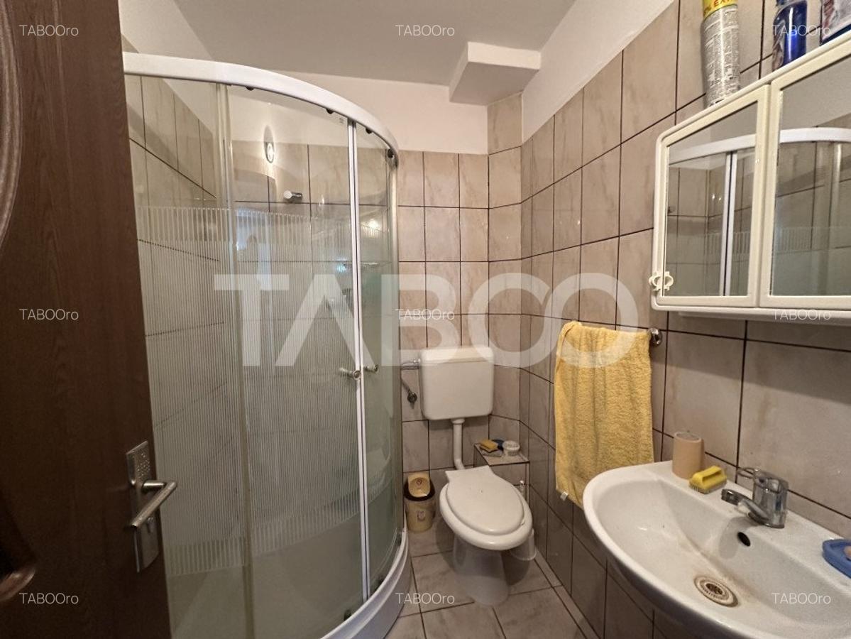 Apartament cu 3 camere decomandat, mobilat în Central - 10