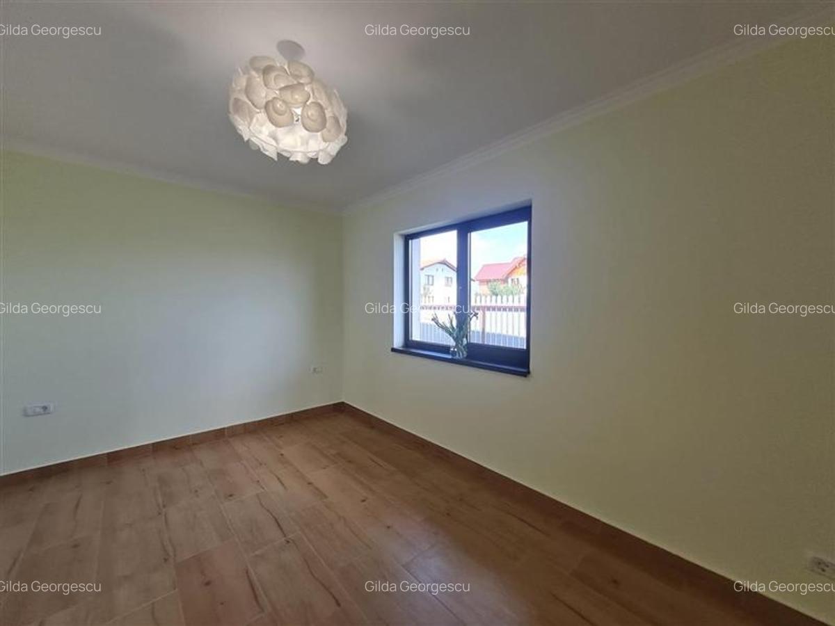 In stil mediteranean, curte proprie, 4 camere, terasa, pod mansardabil, Harman, - 13