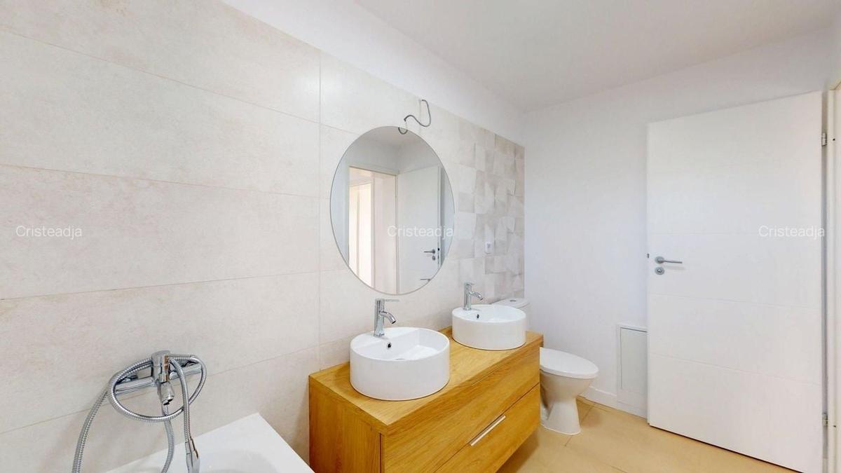 CASA DE LANGA PADURE, Clinceni str. Mierlei 73J - 10