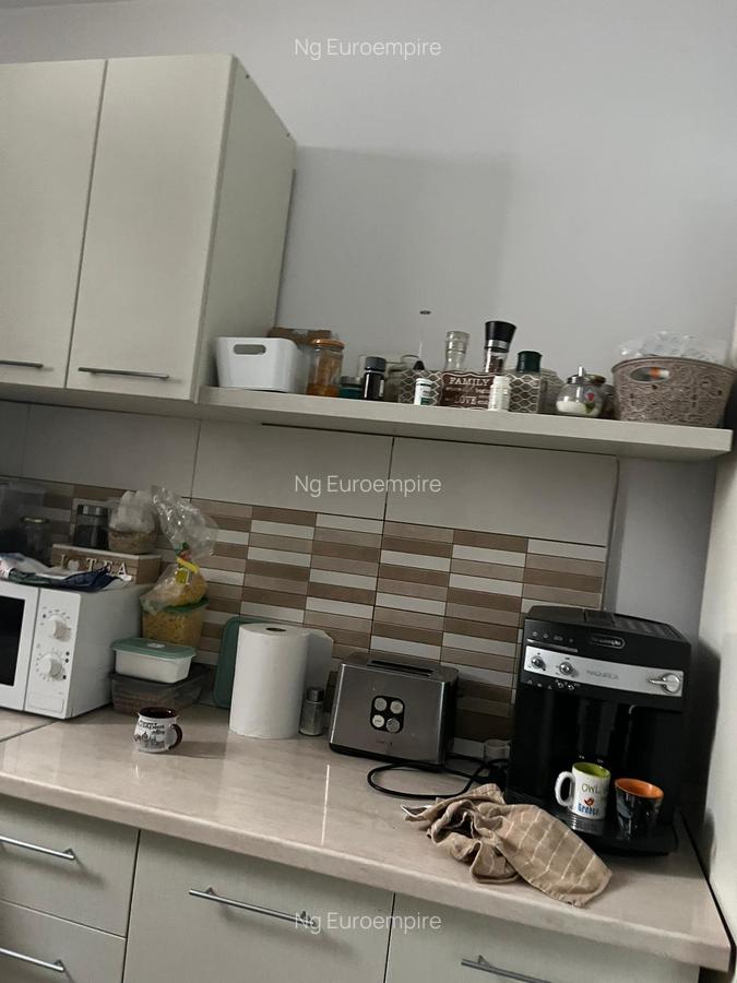 Casa de inchiriat cu 4 camere, zona INEL II - 4