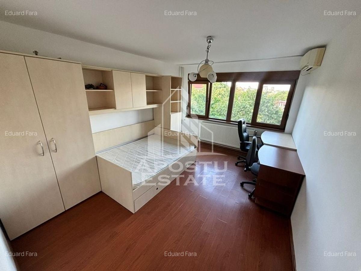Apartament cu 3 camere decomandat în Complex Studențesc - 1