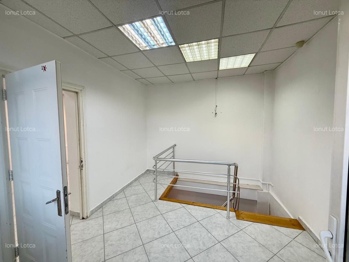 Vila in zona Mosilor / D+P+1+M/ Ideala  Birouri, Clinica, After school-330 mp - 32