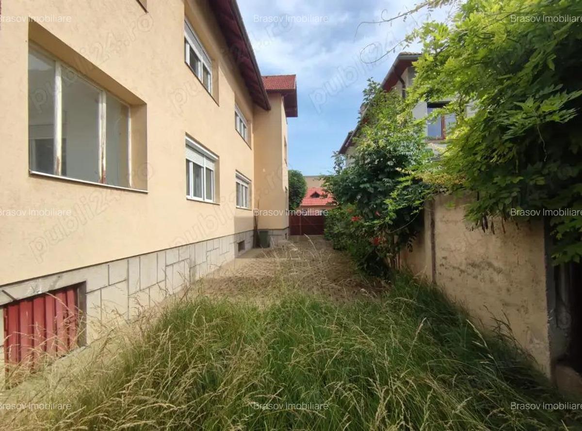 Vila cu 2 apartamente spatioase si teren de 670 mp. - 10