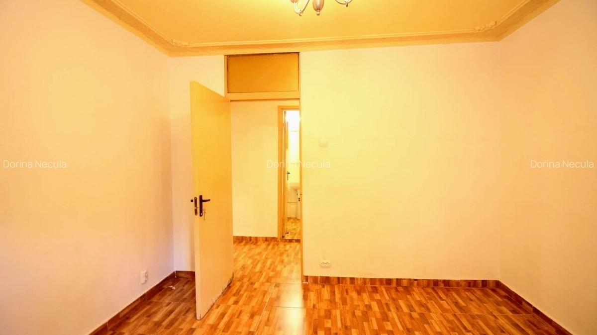 Turda - Parcul Regina Maria, 2 camere, decomandat, parter cu balcon, bloc 1982 - 4