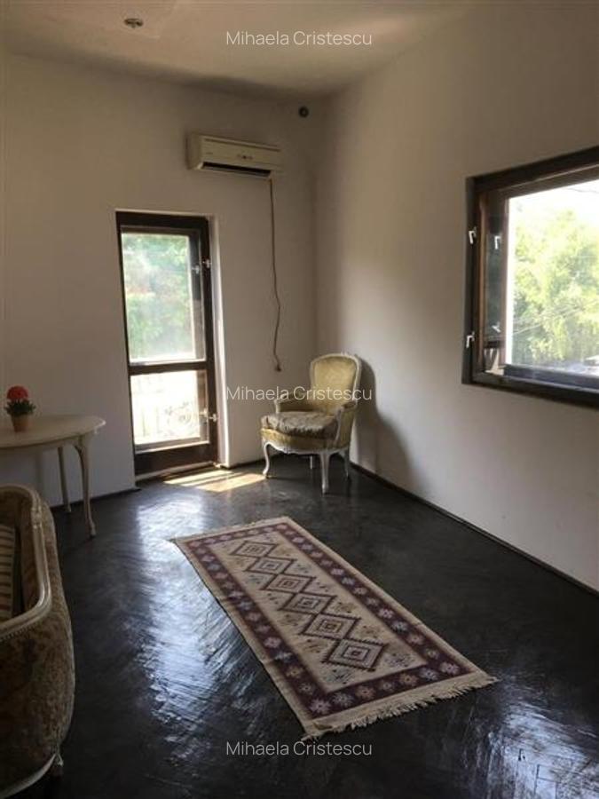 Apartament cu 3 camere circular în 13 Septembrie - 13