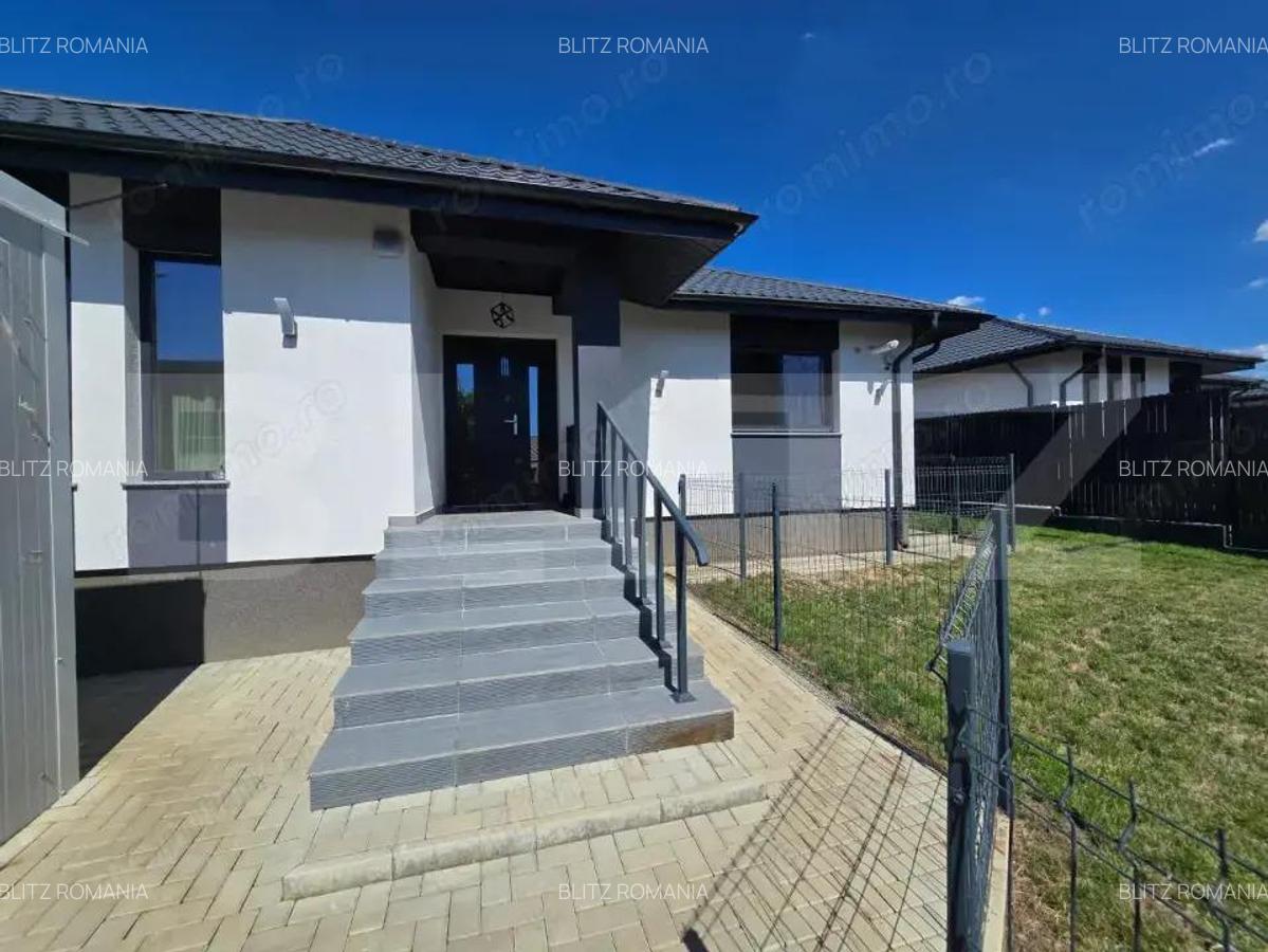 Casa in Tome?ti langa Primarie - 1