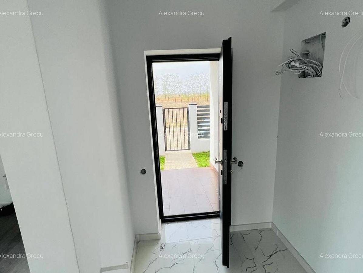 Casa individuala, curte amenajata- Vidra - 5