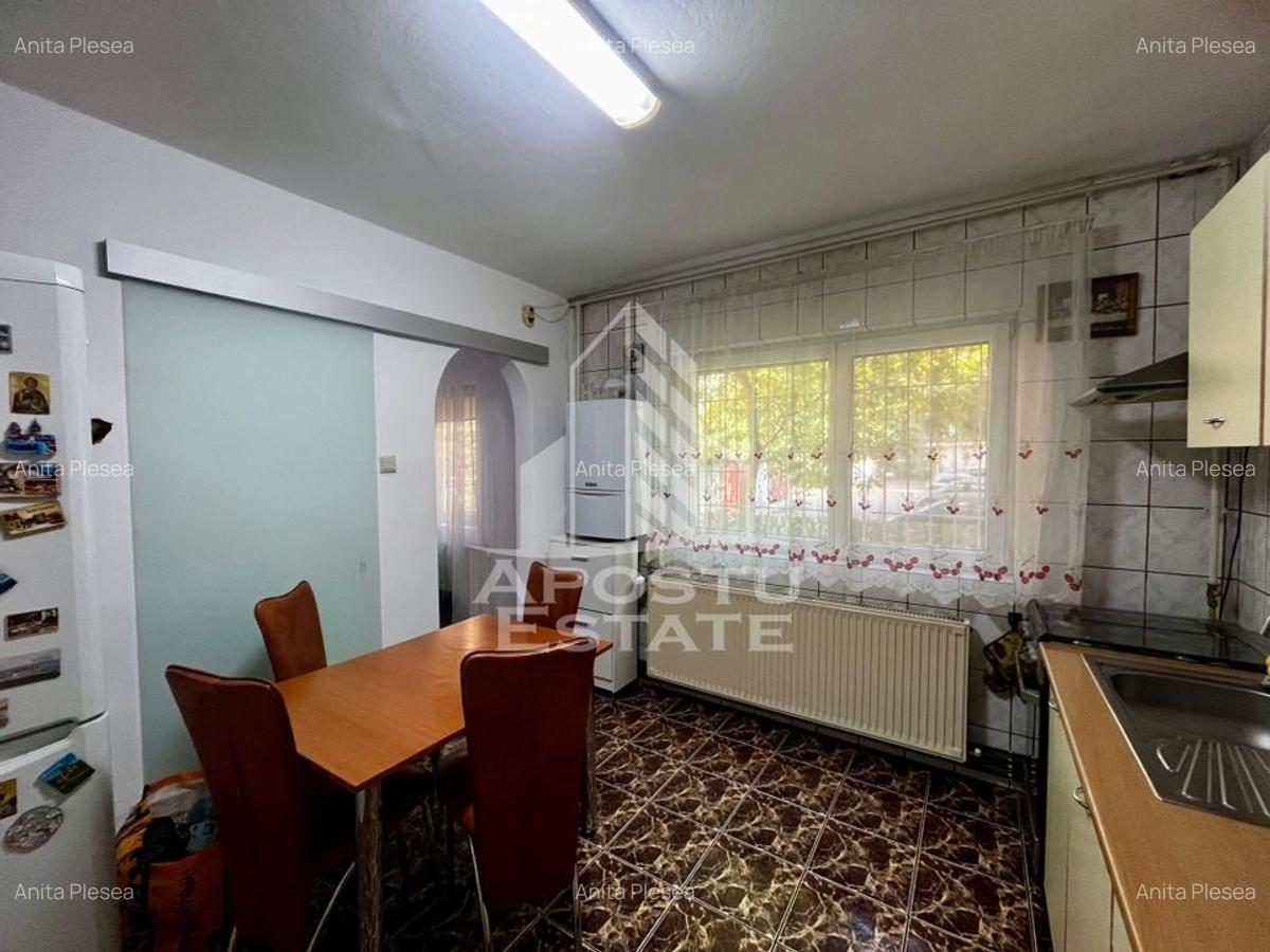 Apartament 3 camere,parter inalt,centrala proprie, zona Lipovei - 12