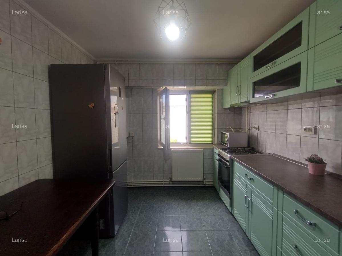 DACIA APARTAMENT CU 3 CAMERE DECOMANDAT LIBER ST 70 MP PRET 120000 EURO - 14