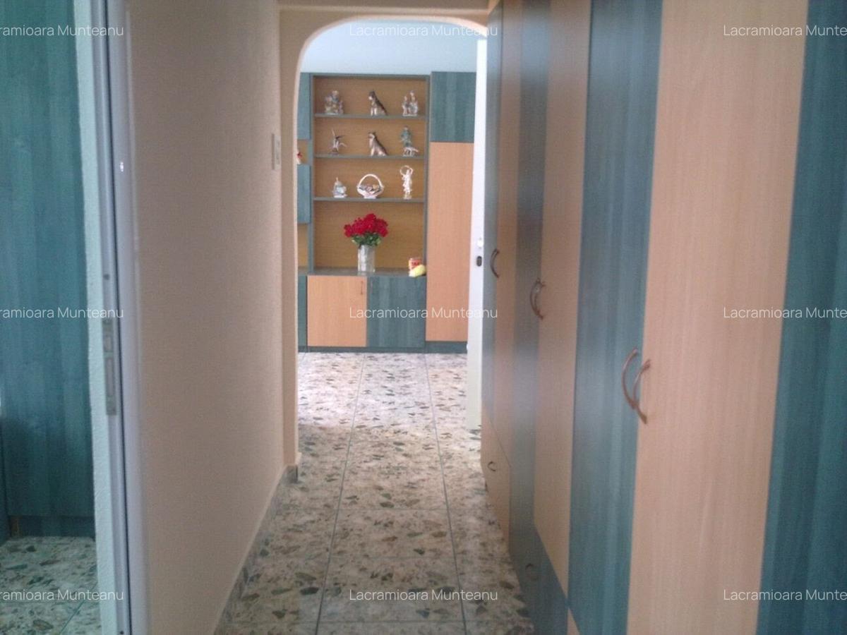 Iancului , 2 minute metrou - 4