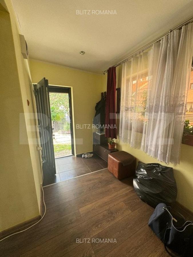Casa , 2 camere, 55mp, + teren 43mp, zona centrala - 6