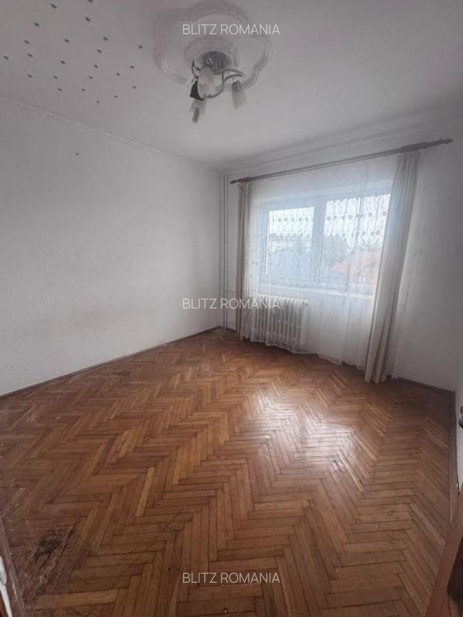 Apartament 2 camere. etaj intermediar, Radauti - 2