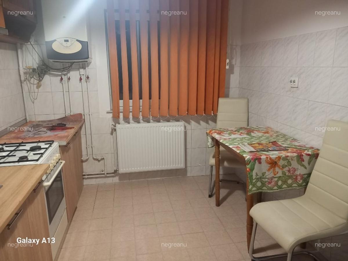 Inchiriez apartament 2 camere - 1 Inchiriez apartament 2 camere - 1
