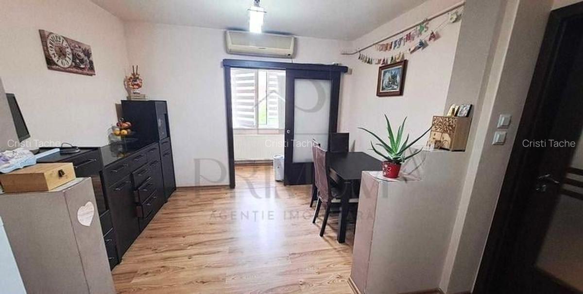 ARADULUI - BLOC IZOLAT - 3 camere - decomandat - centrala proprie - clima - 3