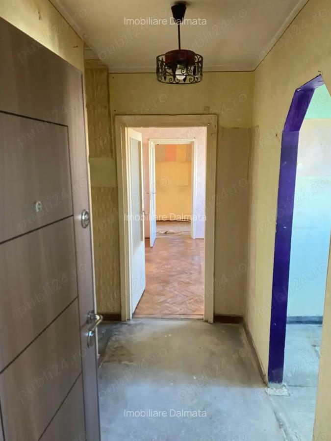 Apartament de vanzare 2 camere , Str Paulesti , et 3 , 62.000 euro neg. - 9