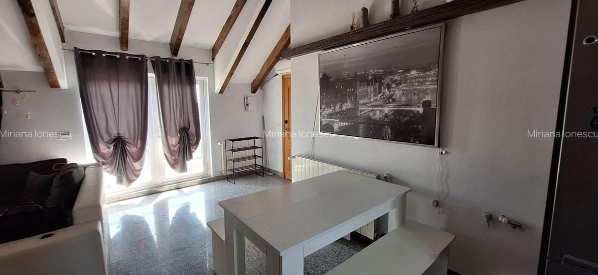 Apartament cu 3 camere semidecomandat, mobilat în Dumbrăvița - 4